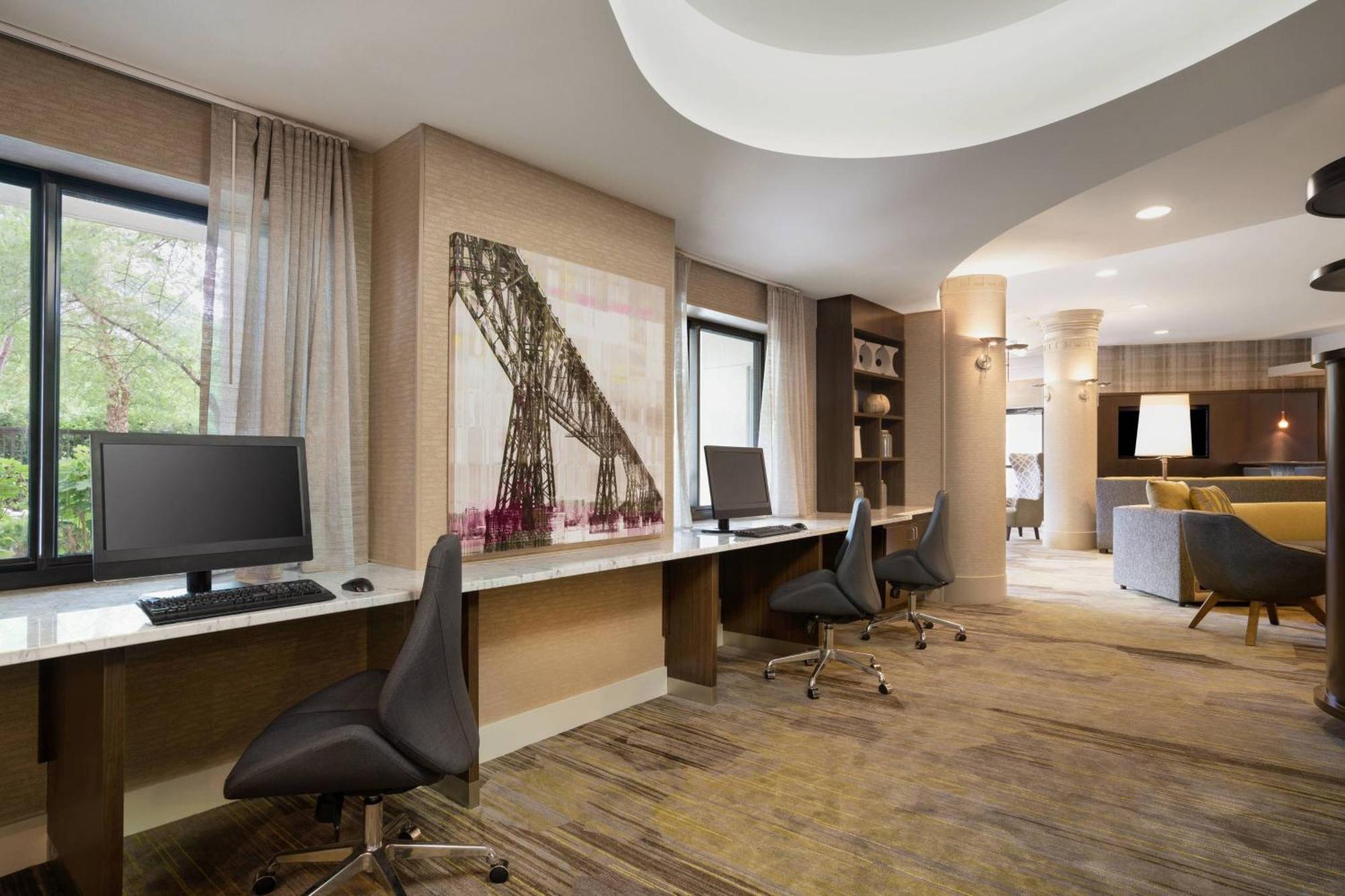 Отель Courtyard By Marriott Middletown Goshen Экстерьер фото