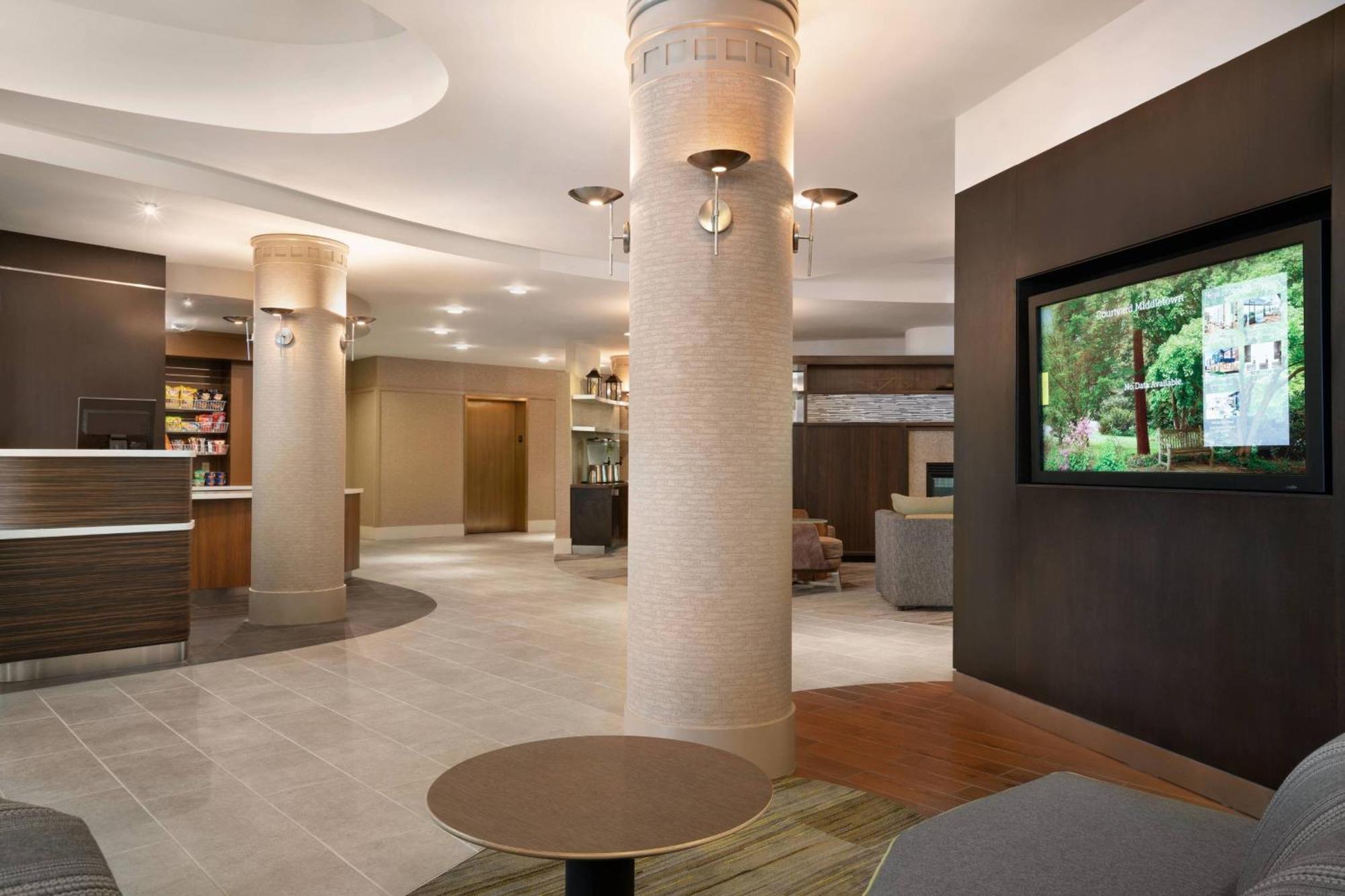 Отель Courtyard By Marriott Middletown Goshen Экстерьер фото