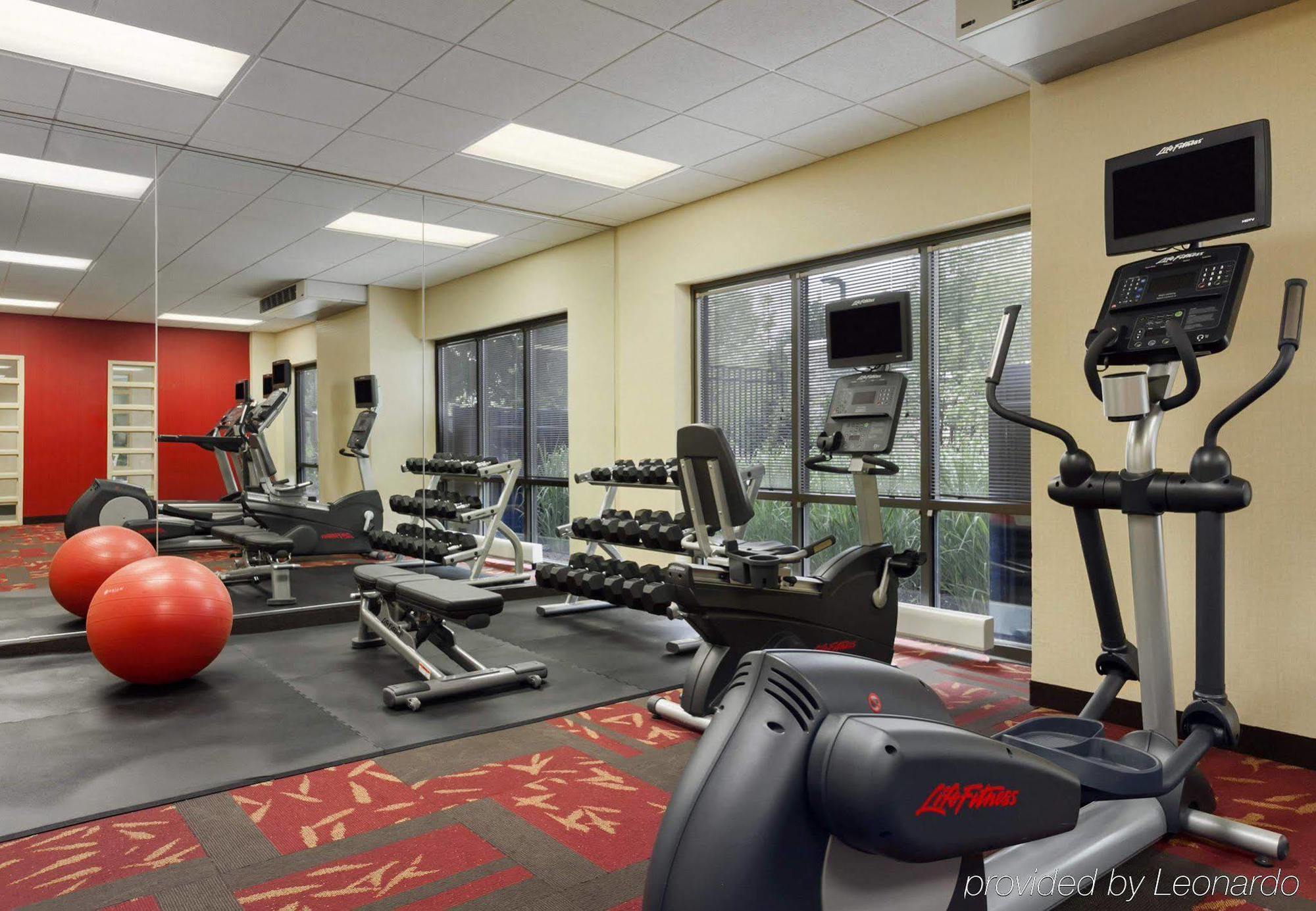 Отель Courtyard By Marriott Middletown Goshen Экстерьер фото
