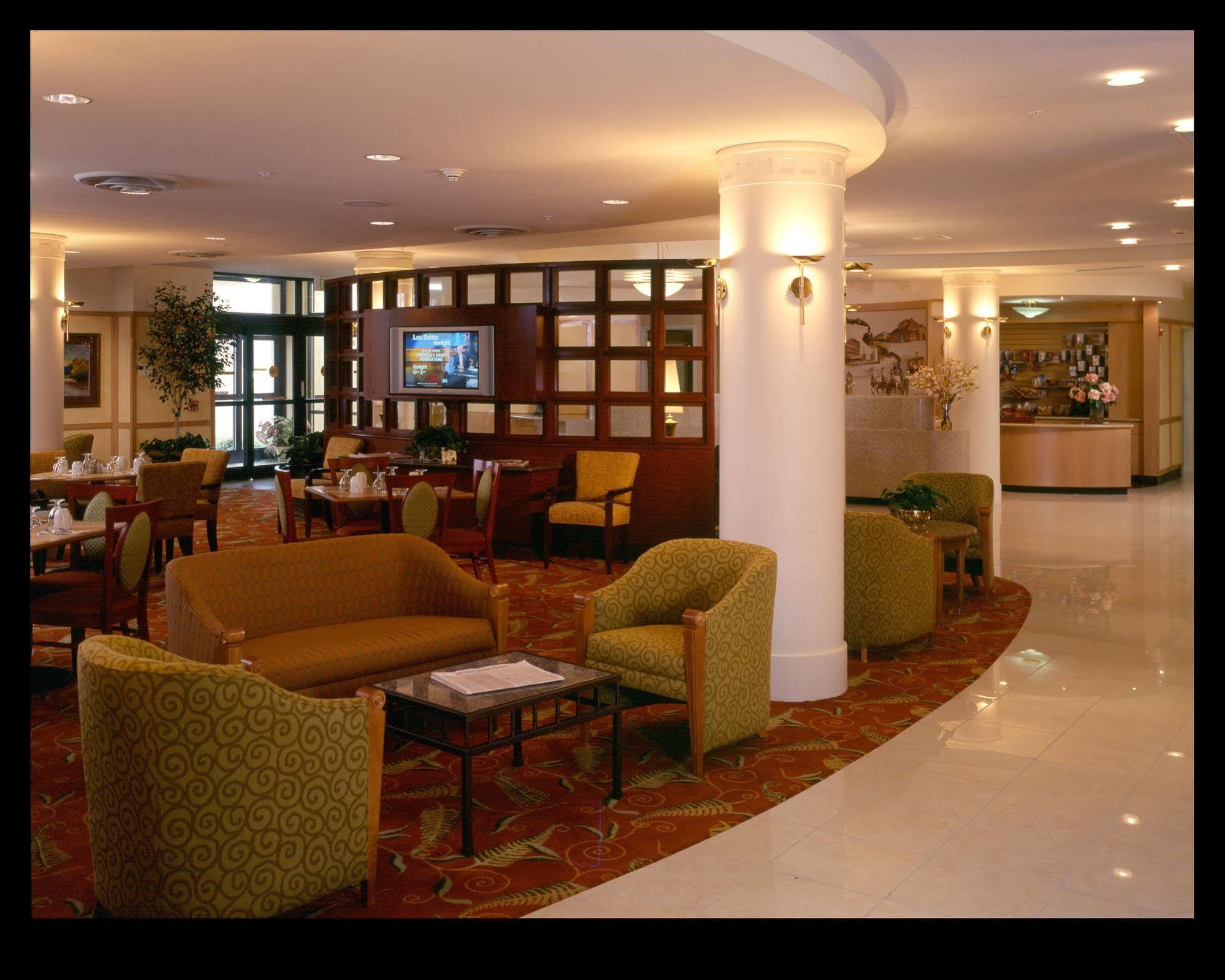 Отель Courtyard By Marriott Middletown Goshen Экстерьер фото